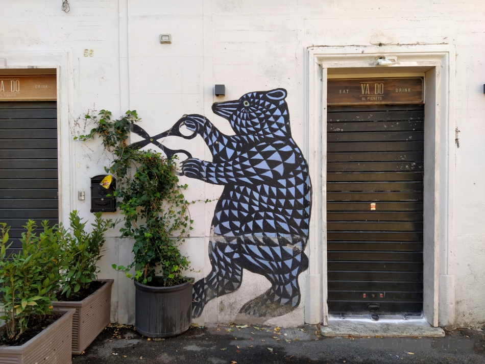 Cancelletto (Lorenzo Ticci IT), (foto 2020) - via Braccio da Montone Cancelletto (Lorenzo Ticci IT), (foto 2020) - via Braccio da Montone