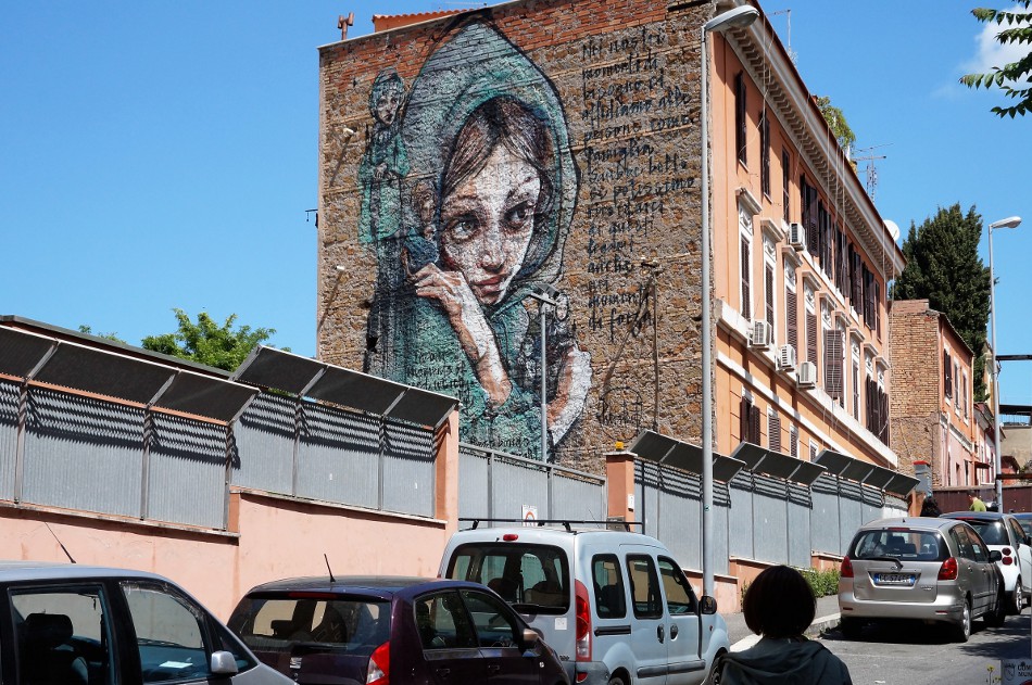 Herakut (D), W chwilach potrzeby zawierzamy się osobom jak rodzinie. Byłoby pięknie pamiętać o tych związkach i wtedy, gdy jesteśmy silni. - via Capua Herakut (D), W chwilach potrzeby zawierzamy się osobom jak rodzinie. Byłoby pięknie pamiętać o tych związkach i wtedy, gdy jesteśmy silni. - via Capua